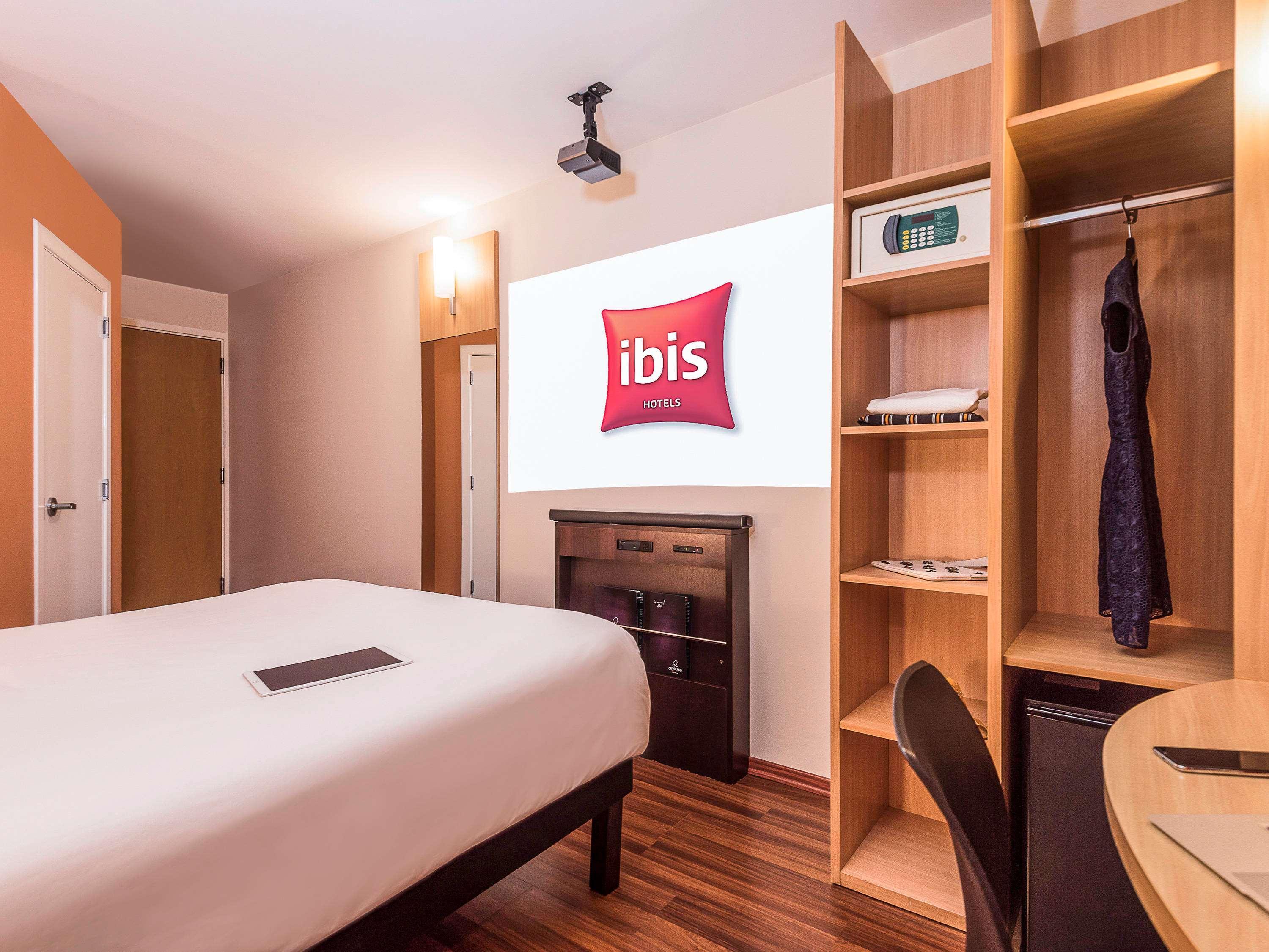 Ibis Santiago Las Condes Exteriör bild